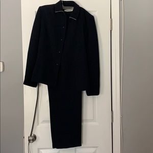 Navy blue pant suit